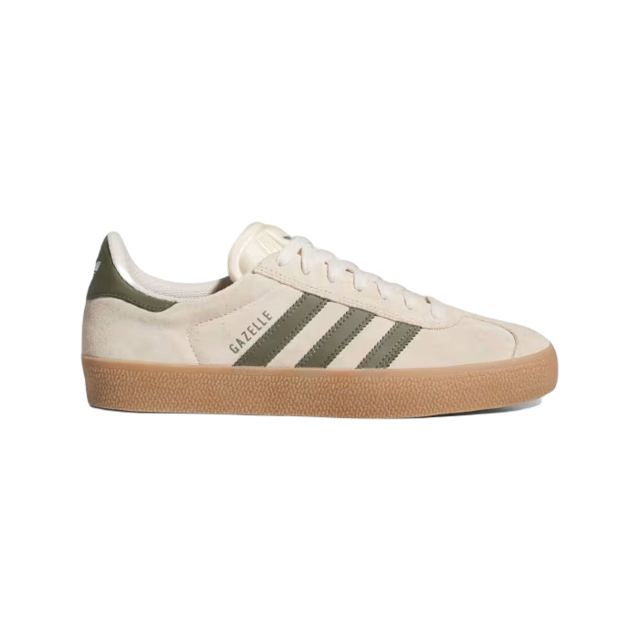 ADIDAS GAZELLE ADV SCHOENEN - ECRU TINT/FOCUS OLIVE/GUM The Old Man Boardsports Adidas