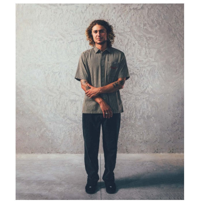 FORMER MANNERS CHECK SHORT SLEEVE OVERHEMD ARMY